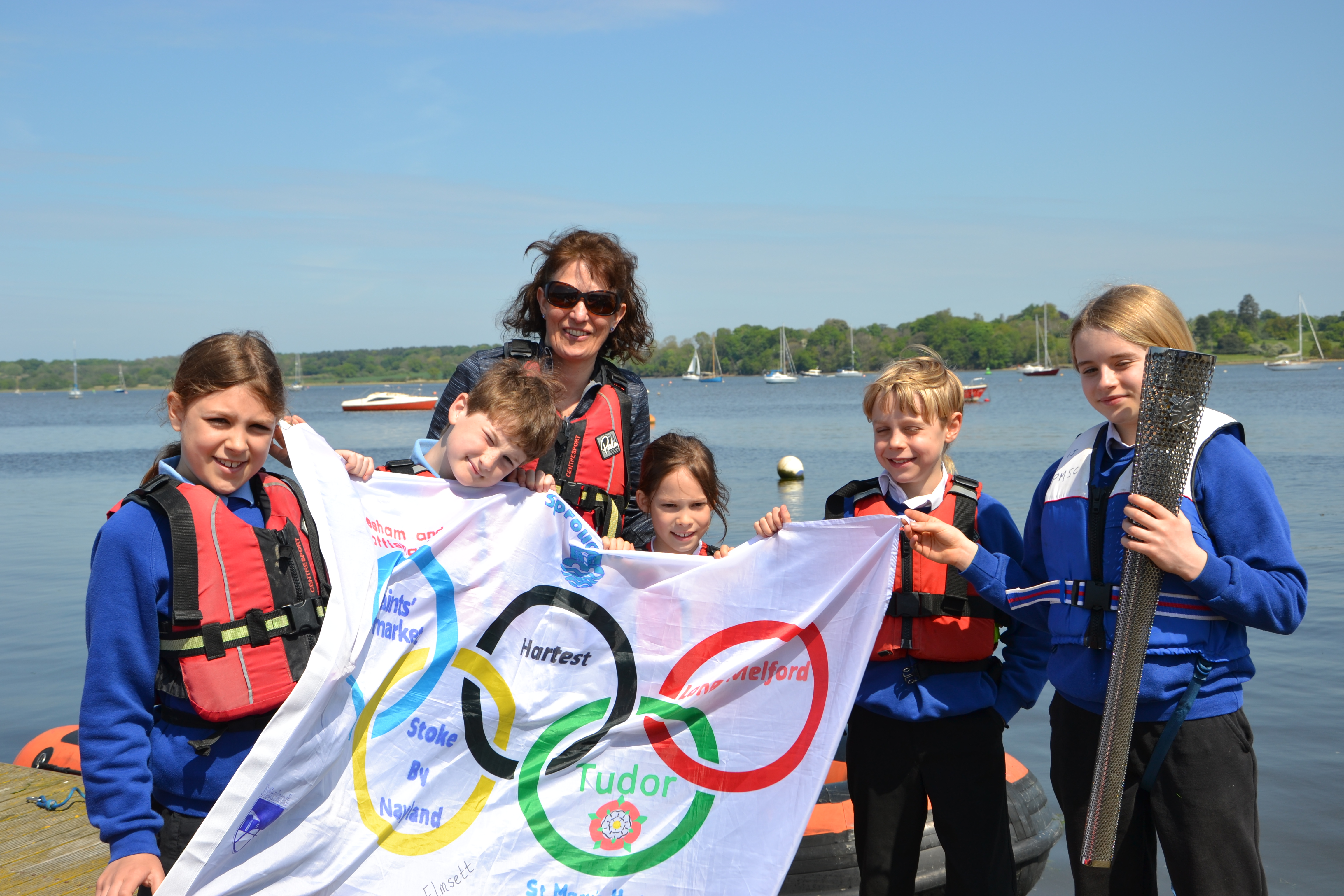 Children with Olympic flag
